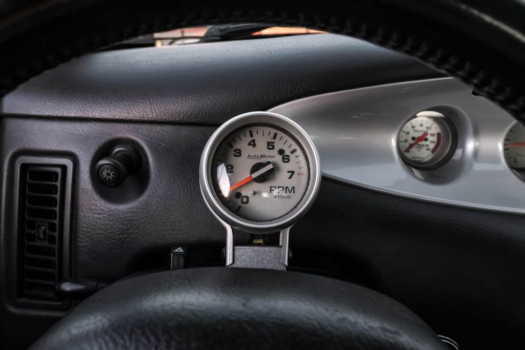 Used 2001 Chrysler Prowler image 14