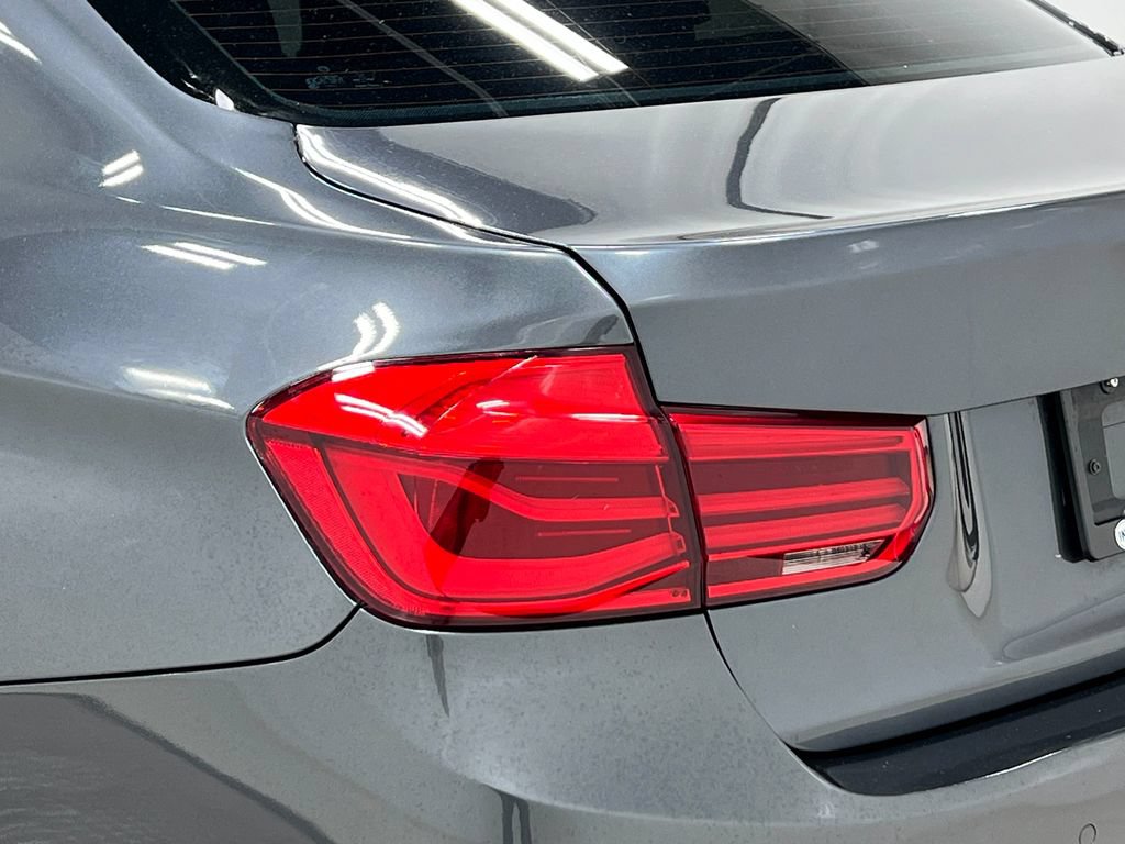 Used 2018 BMW 330e RWD image 36