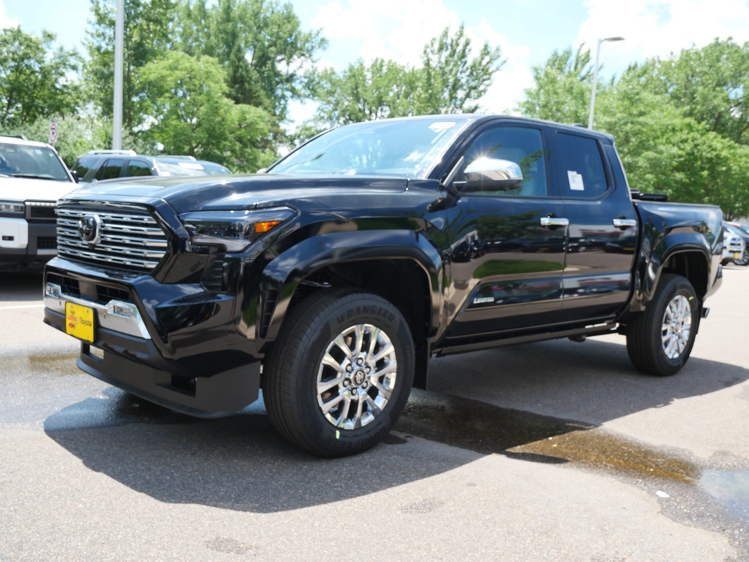 New 2026 Toyota Tacoma Limited AWD/4WD image 4