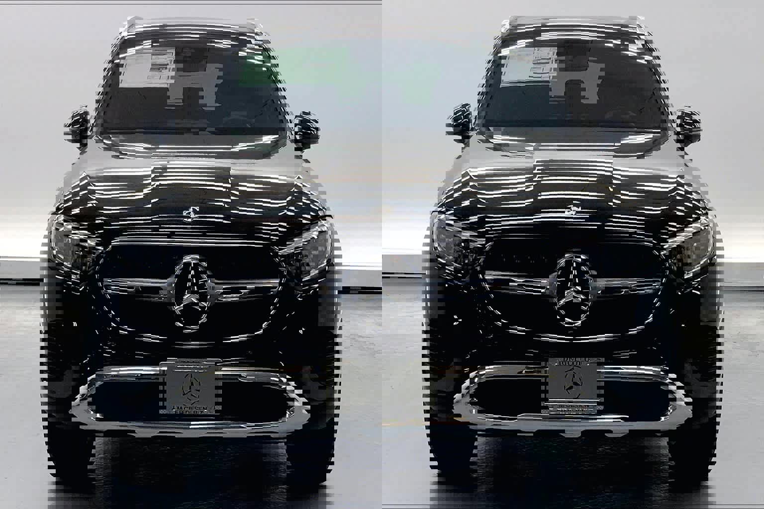 Used 2025 Mercedes-Benz GLC 300 image 5