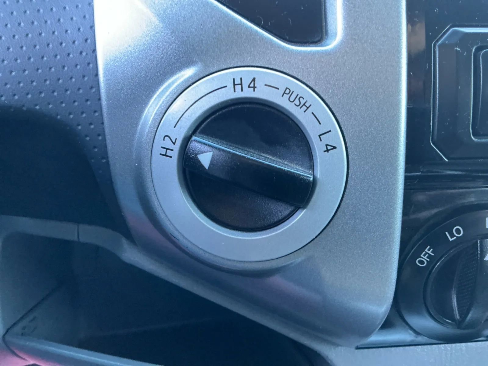 Used 2012 Toyota Tacoma 4x4 Double Cab image 31