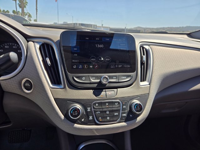 Used 2025 Chevrolet Malibu LT FWD image 18