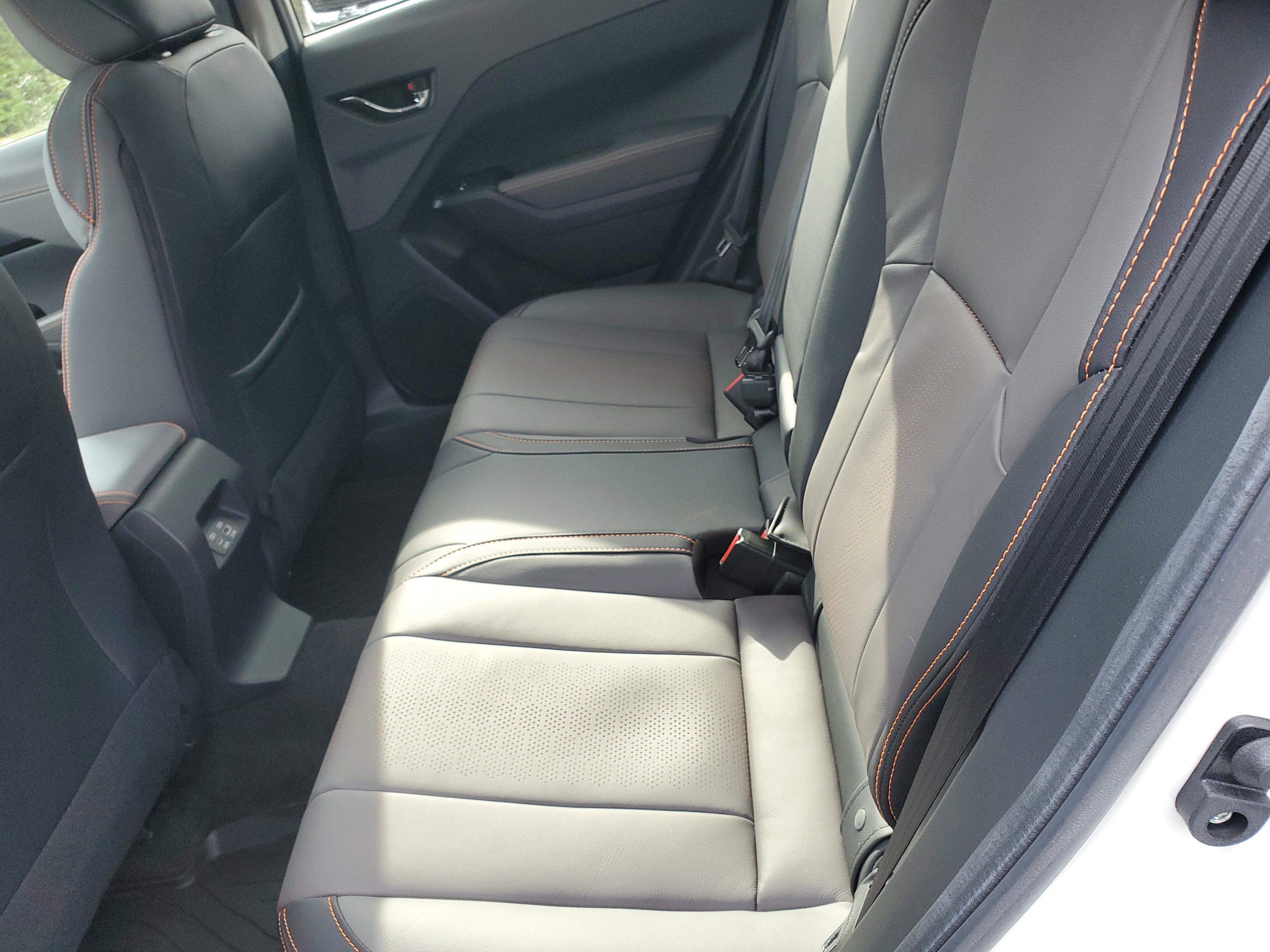 Certified 2025 Subaru Crosstrek 2.5i Limited w/ Crosstrek Mirror Package image 32