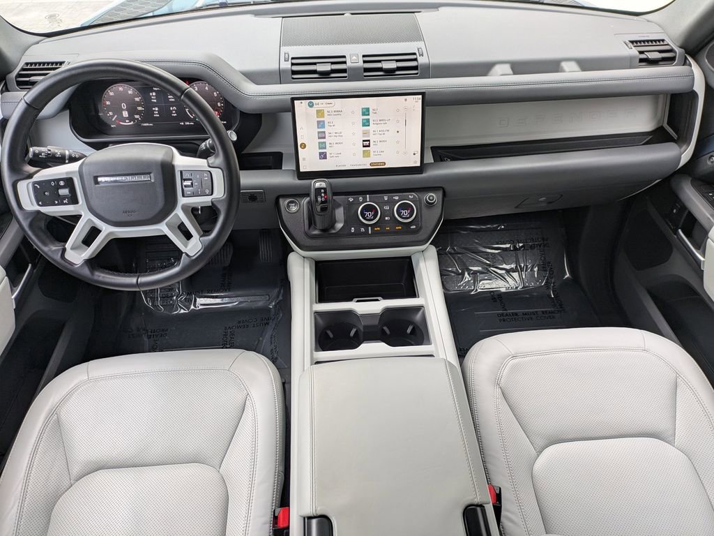 Used 2025 Land Rover Defender 110 S image 16