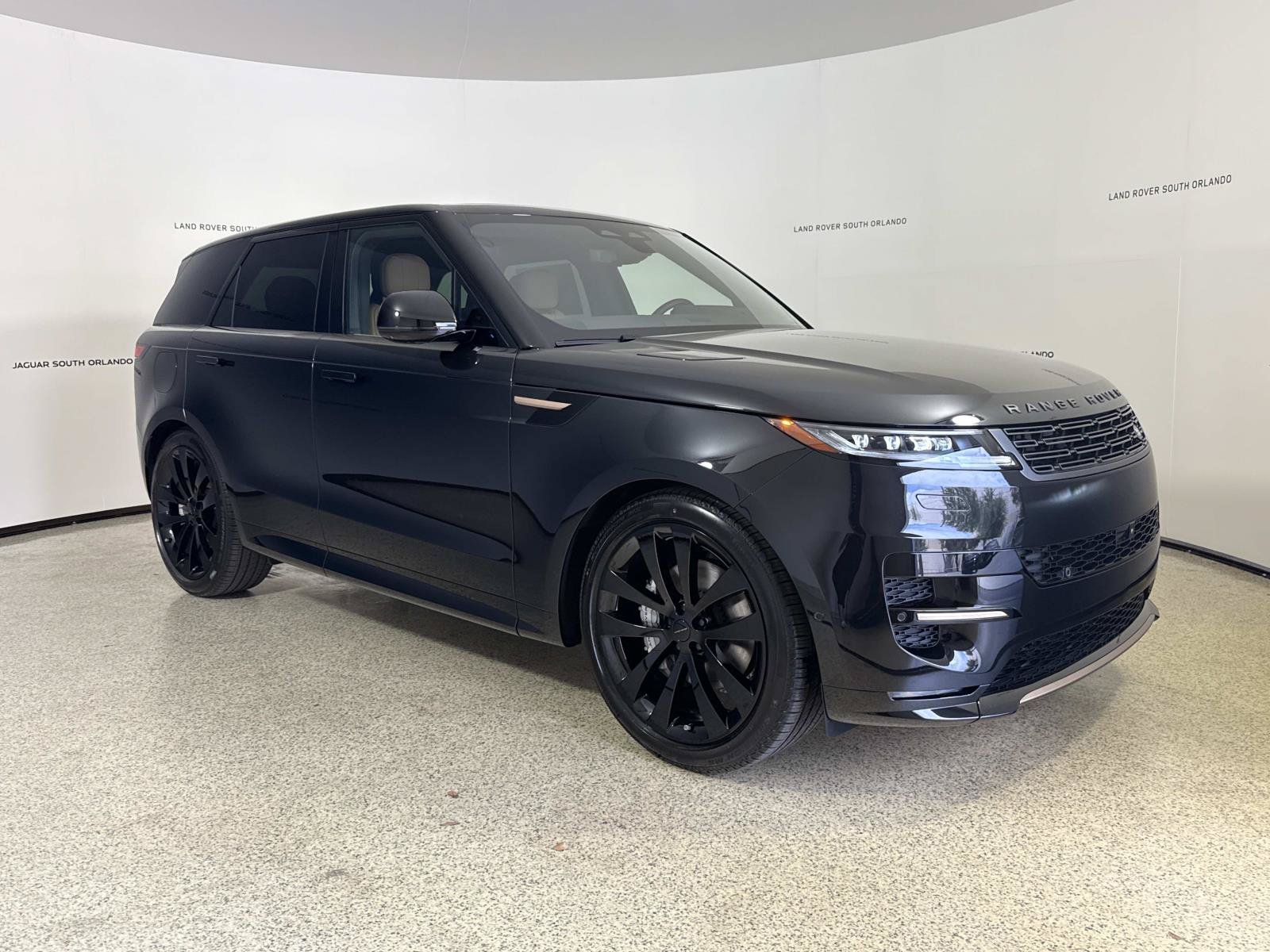 New 2026 Land Rover Range Rover Sport Dynamic SE AWD/4WD image 7