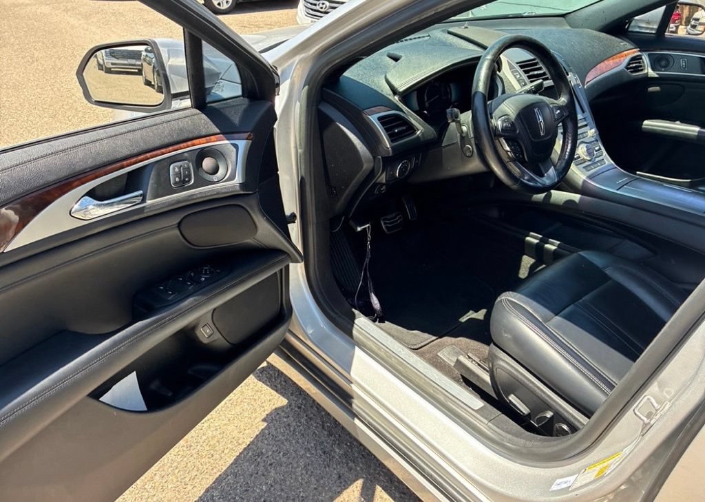 Used 2019 Lincoln MKZ Reserve w/ Reserve Plus Package FWD image 5