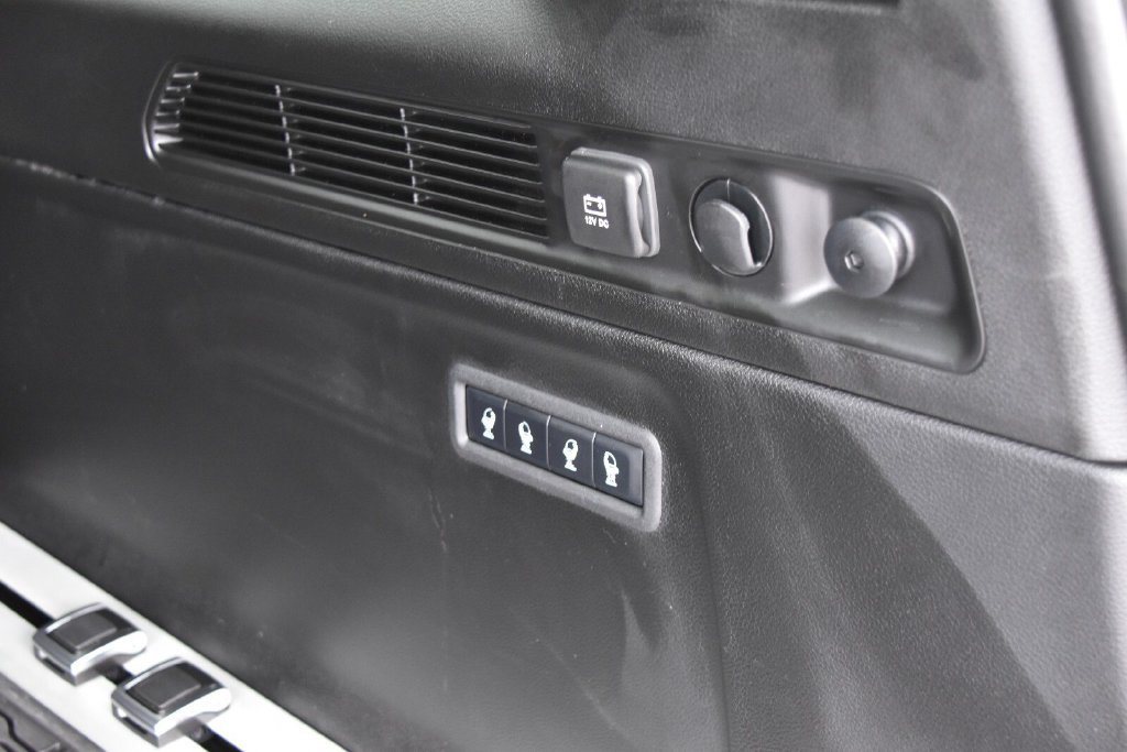 Used 2024 Jeep Wagoneer L Series II w/ Convenience Group I AWD/4WD image 46