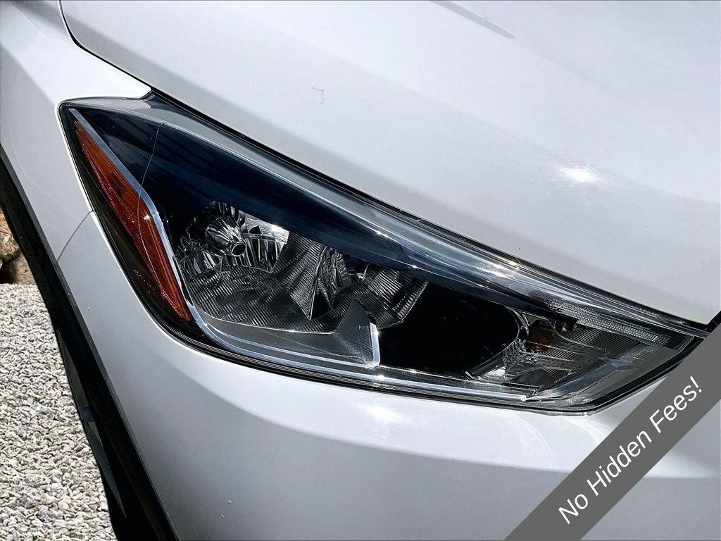 Used 2020 Nissan Kicks S FWD image 25