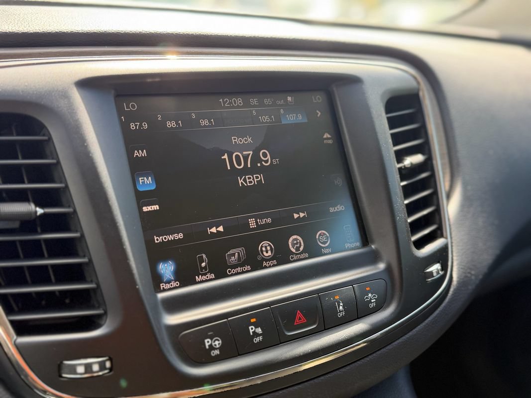 Used 2015 Chrysler 200 C w/ Navigation & Sound Group I AWD/4WD image 20
