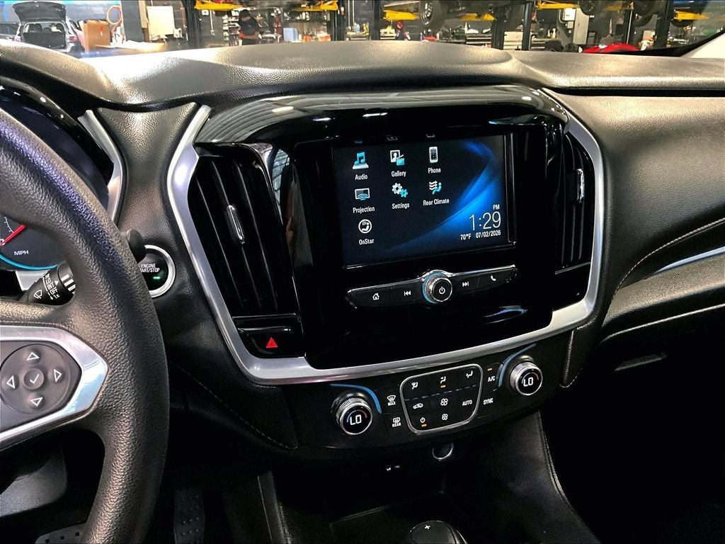 Used 2019 Chevrolet Traverse LS AWD/4WD image 19
