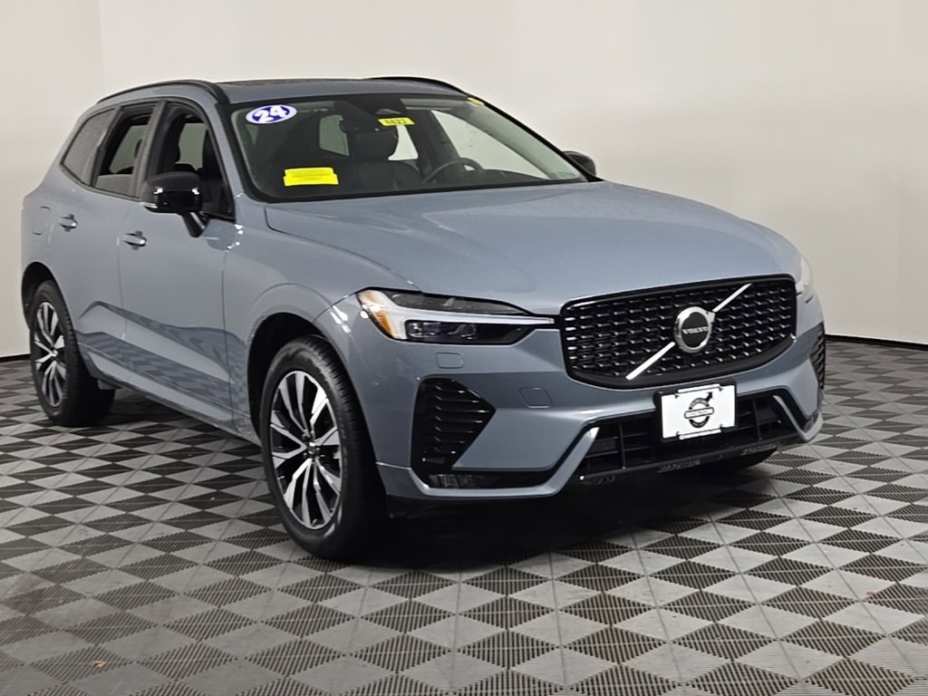 Used 2024 Volvo XC60 B5 Core w/ Protection Package Premier image 2