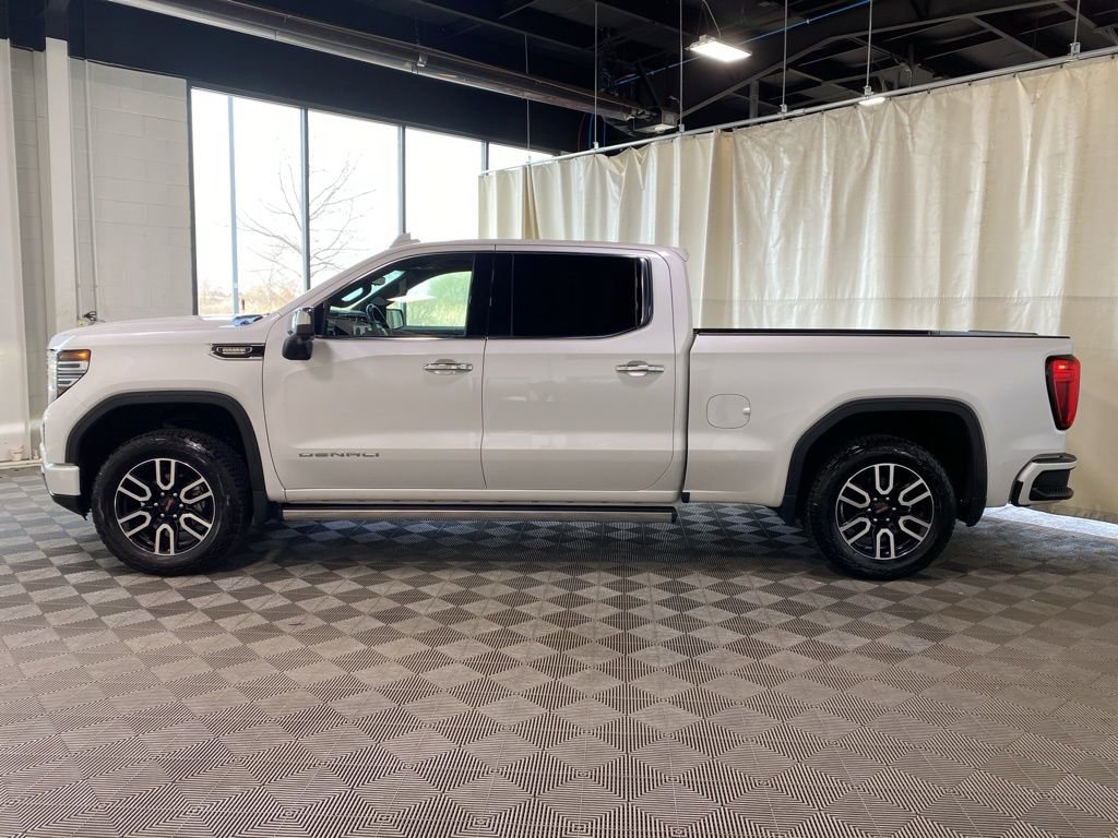 Used 2022 GMC Sierra 1500 Denali w/ Denali Reserve Package AWD/4WD image 11
