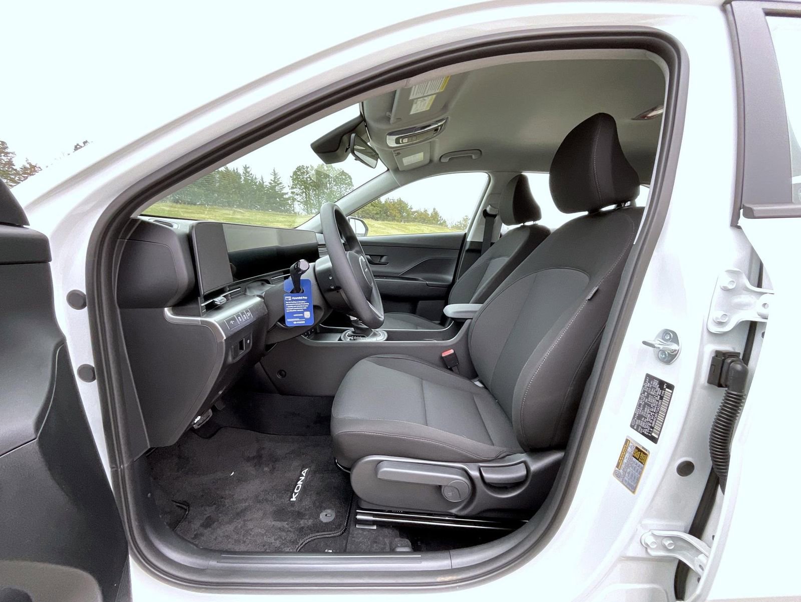 New 2026 Hyundai Kona SE AWD/4WD image 10