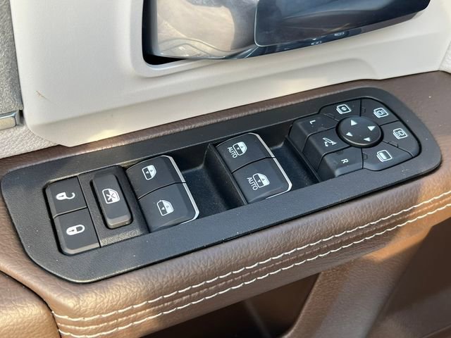 Used 2025 RAM 3500 Laramie image 27