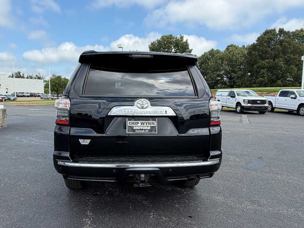 Used 2023 Toyota 4Runner Limited AWD/4WD image 6