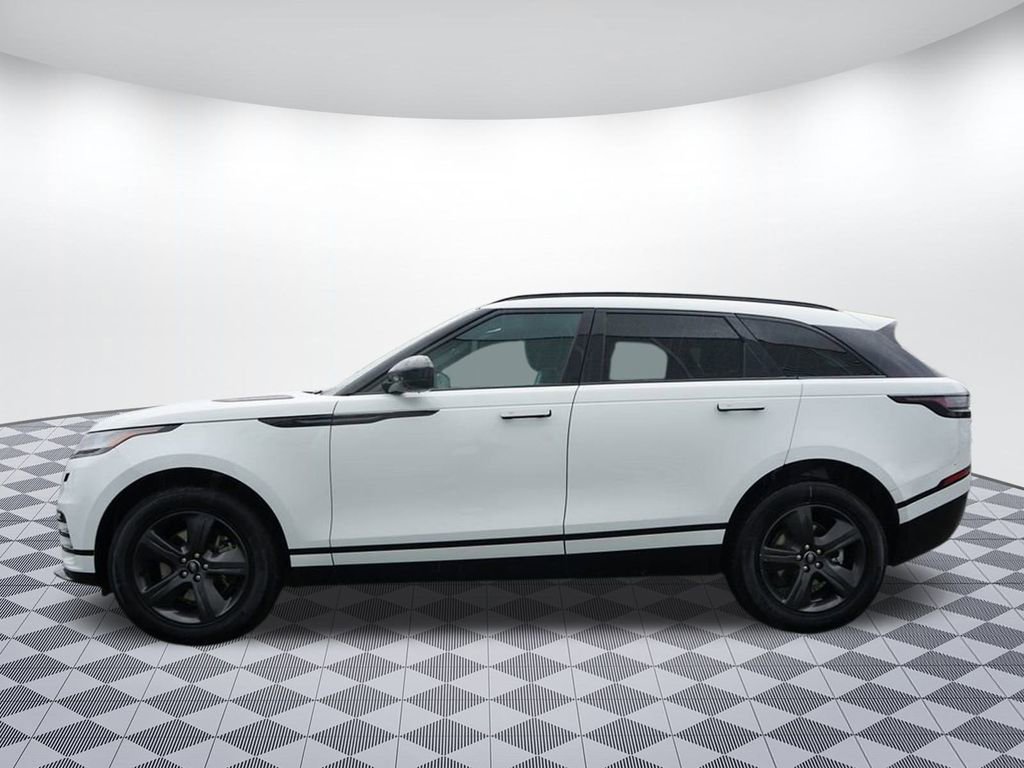 Used 2025 Land Rover Range Rover Velar Dynamic SE image 4