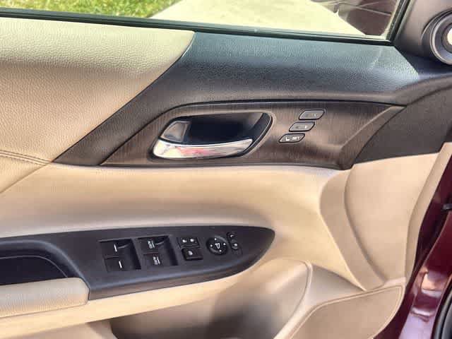Used 2015 Honda Accord EX-L image 30
