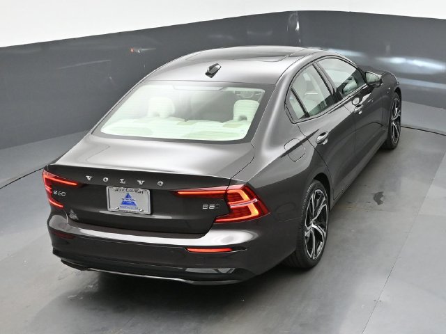 Used 2024 Volvo S60 B5 Plus w/ Climate Package AWD/4WD image 46