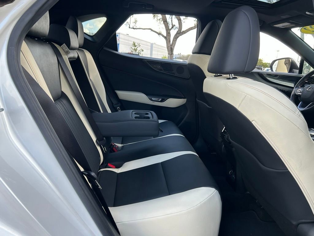 Used 2022 Lexus NX 250 FWD image 39