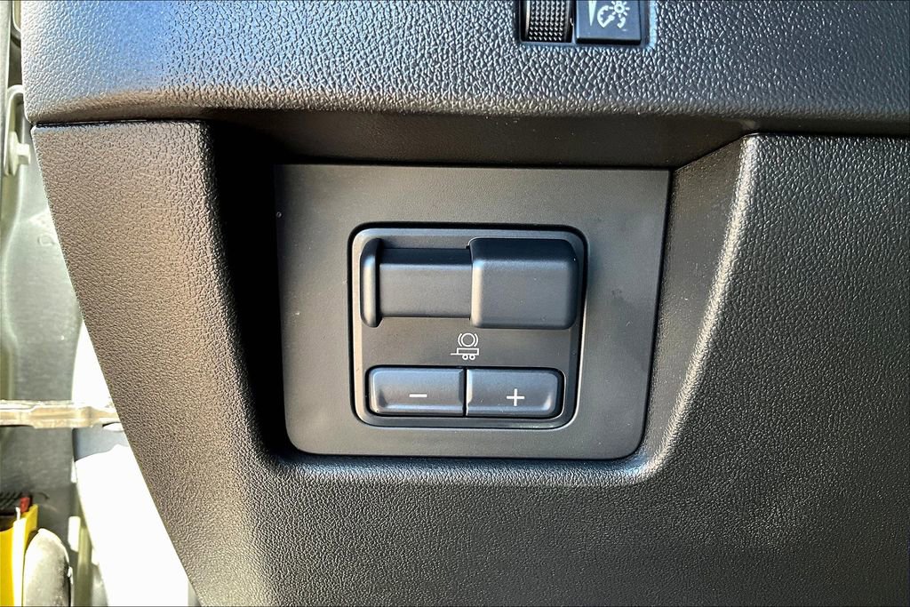 Used 2023 Chevrolet Colorado ZR2 w/ ZR2 Convenience Package III image 24