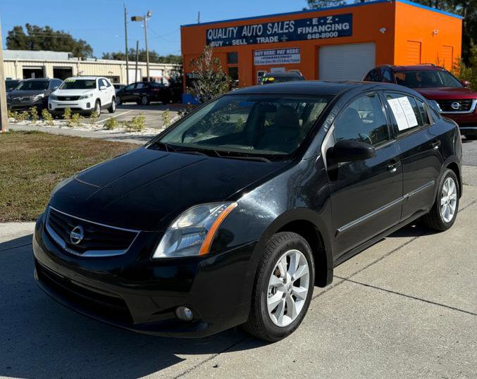 Used 2010 Nissan Sentra 2.0 SL w/ Premium Plus Pkg FWD image 2