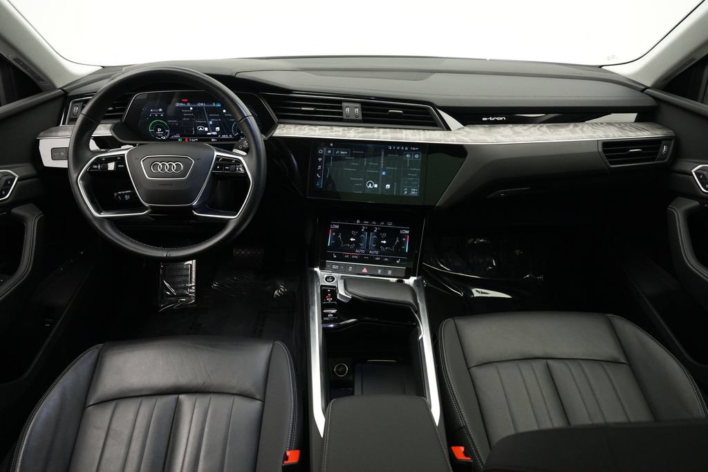 Used 2024 Audi Q8 e-tron Premium AWD/4WD image 9