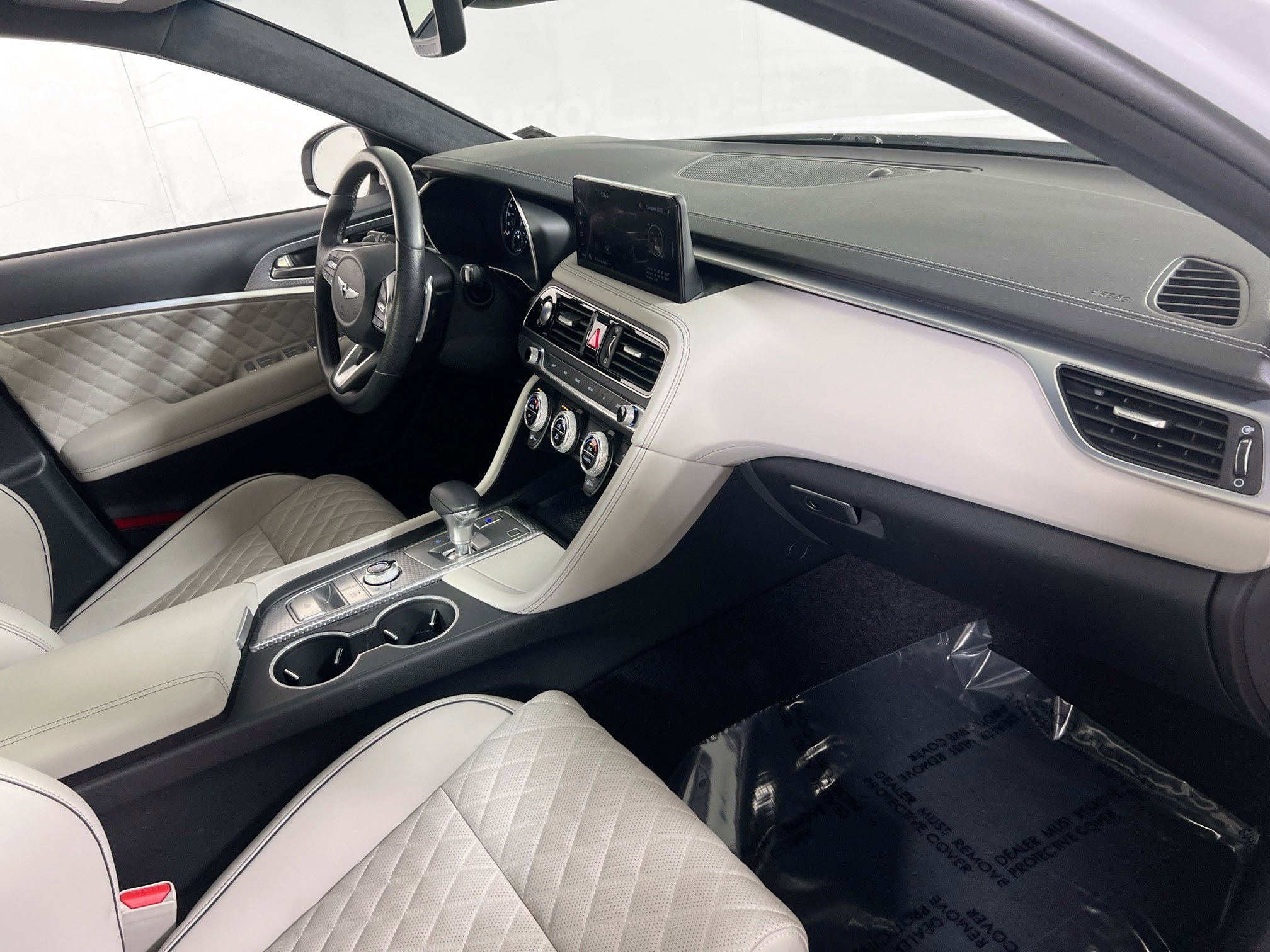 Used 2023 Genesis G70 3.3T w/ Sport Prestige Package image 30