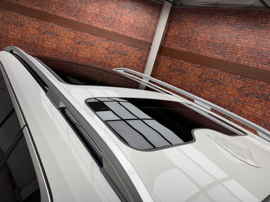 Certified 2024 BMW X7 xDrive40i w/ Climate Comfort Package image 29