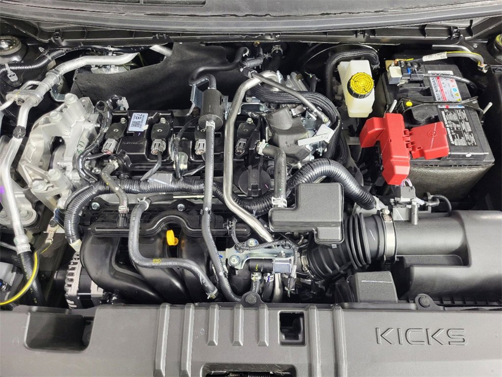 New 2025 Nissan Kicks SR image 19