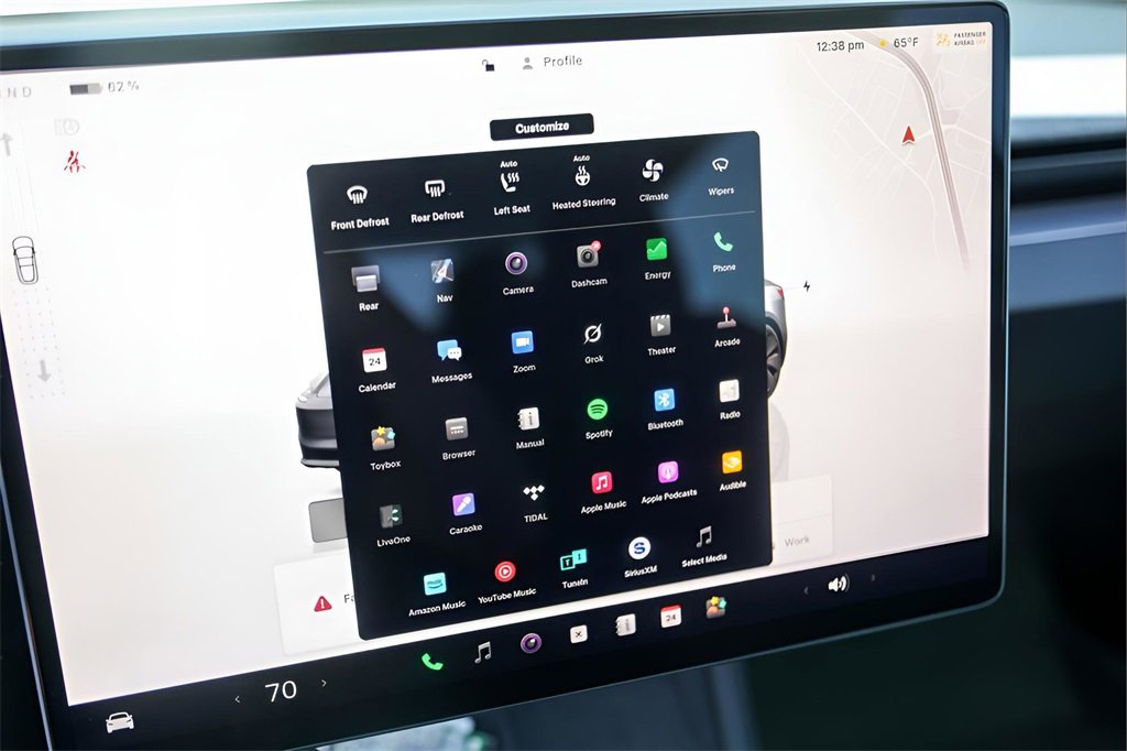 Used 2024 Tesla Model 3 Standard Range image 16