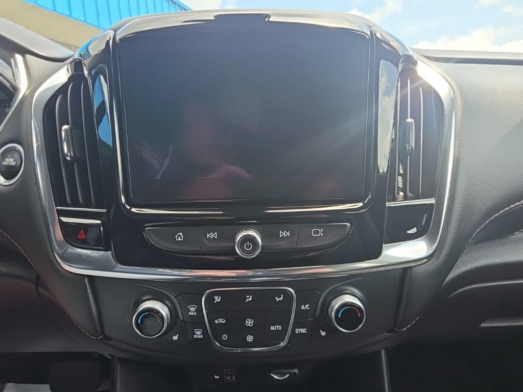 Used 2021 Chevrolet Traverse RS AWD/4WD image 27