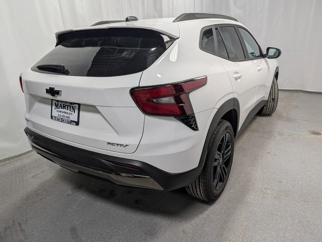 New 2026 Chevrolet Trax ACTIV w/ Driver Confidence Package FWD image 3