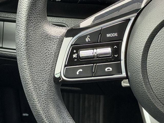 Used 2020 Kia Forte LXS FWD image 12