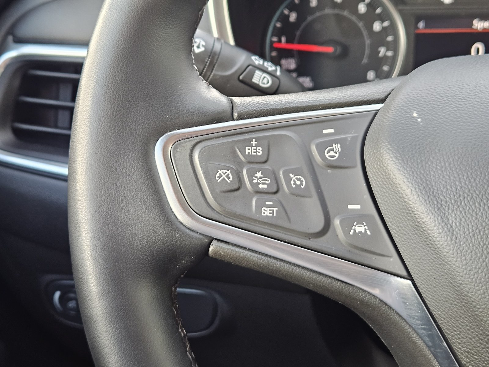 Certified 2024 Chevrolet Equinox LT FWD image 26