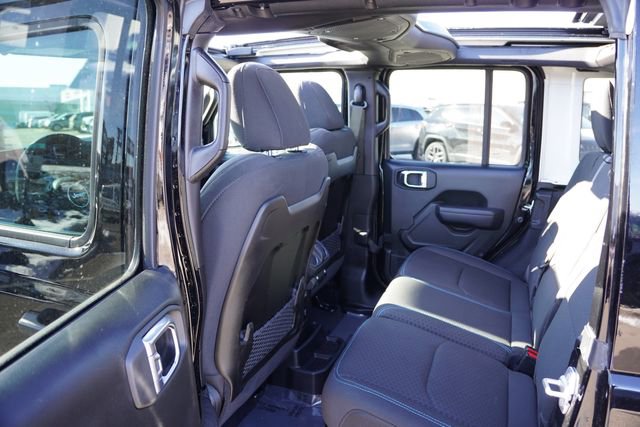 Used 2025 Jeep Wrangler Unlimited Rubicon 4xe w/ Safety Group image 18