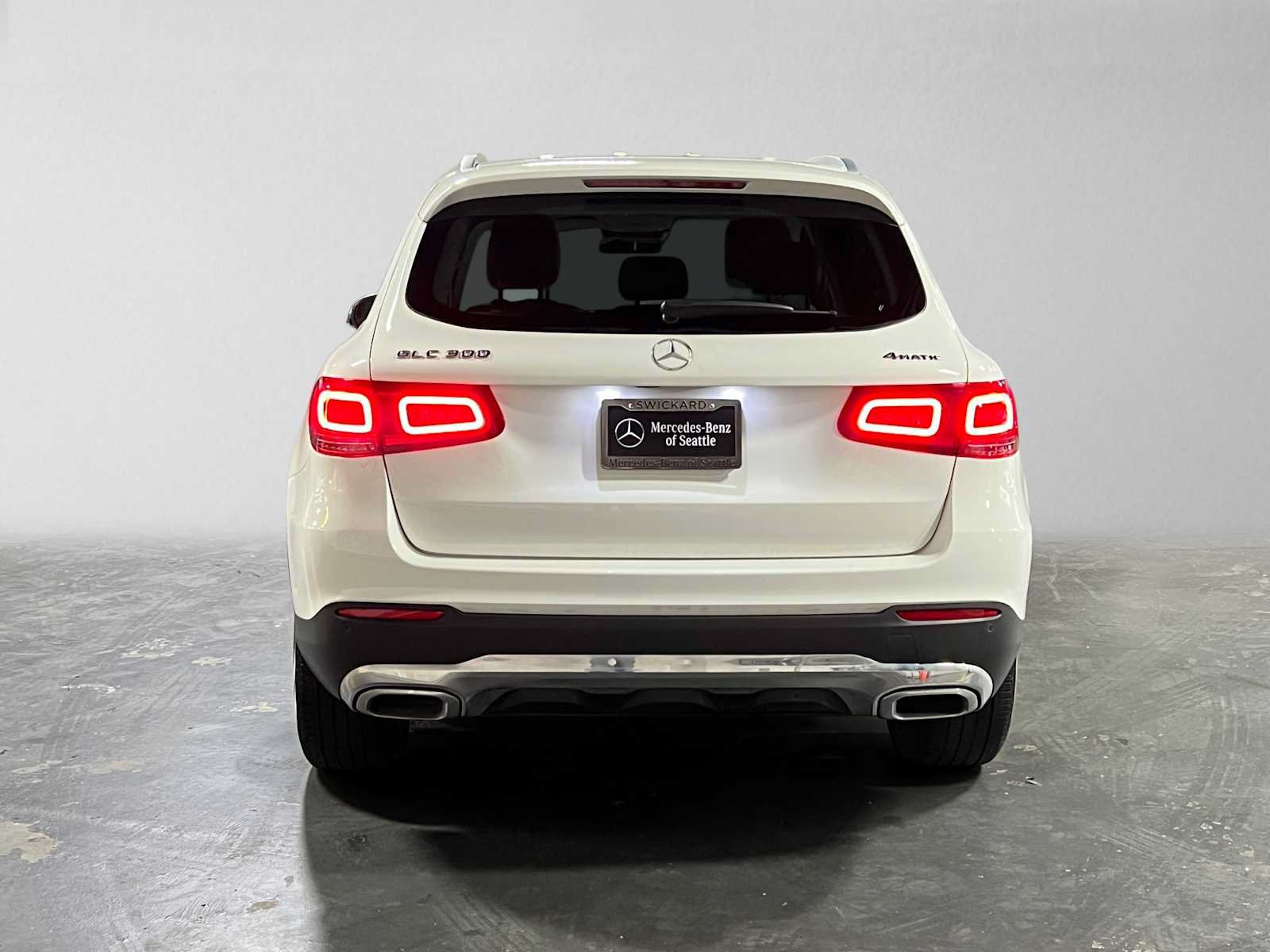 Used 2022 Mercedes-Benz GLC 300 4MATIC image 4