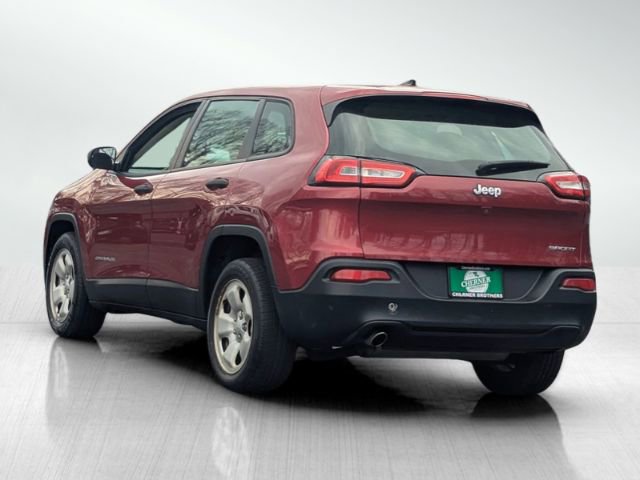 Used 2016 Jeep Cherokee Sport image 6
