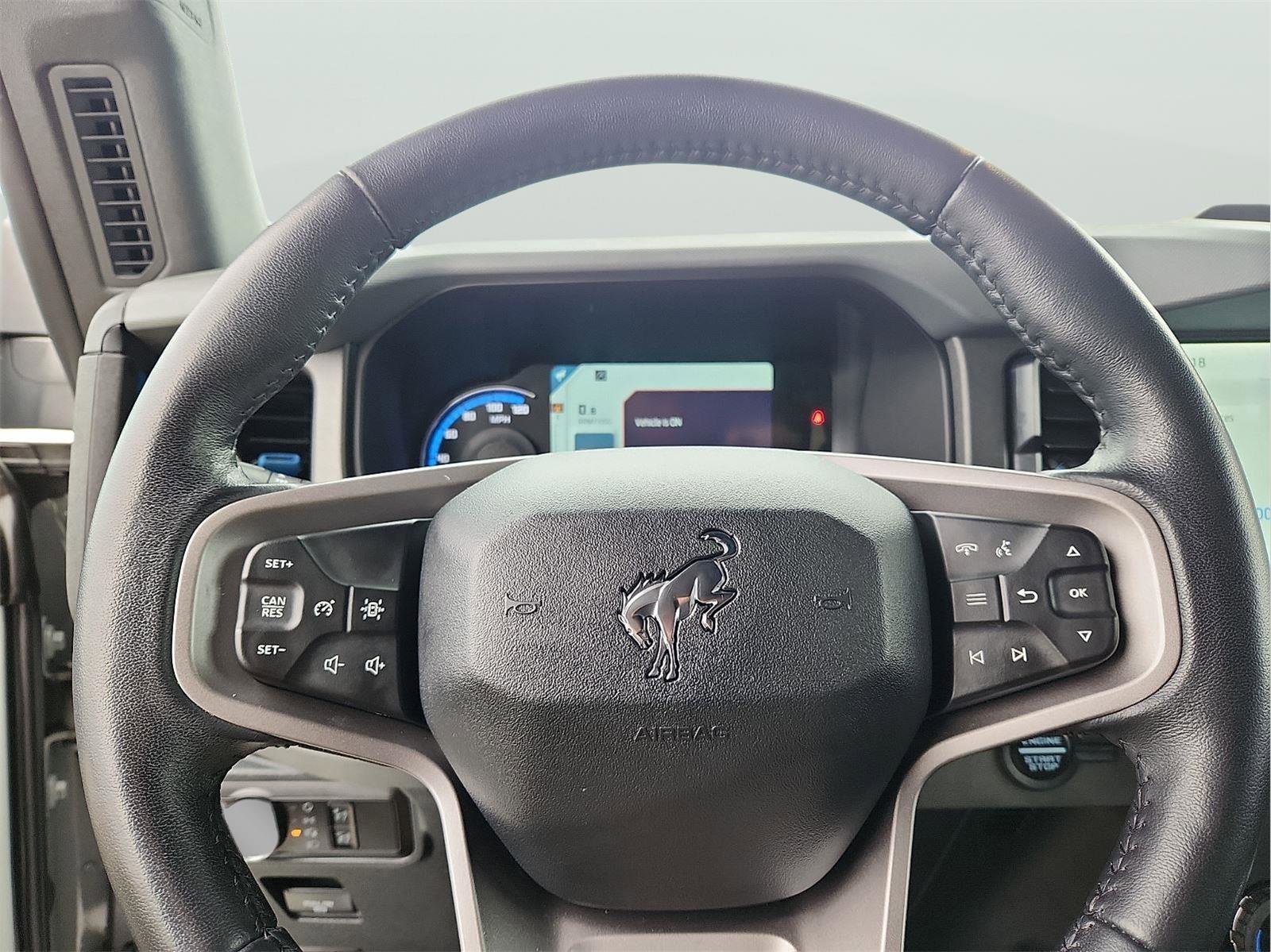 Certified 2024 Ford Bronco Black Diamond image 19