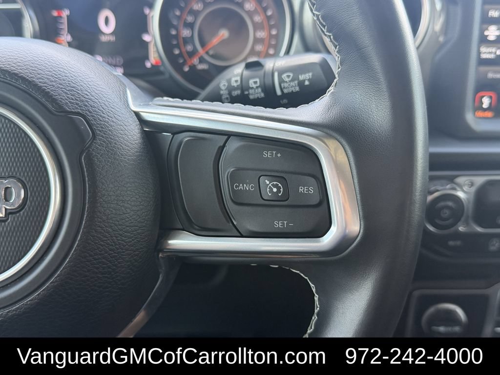 Used 2022 Jeep Wrangler Unlimited Sahara AWD/4WD image 16