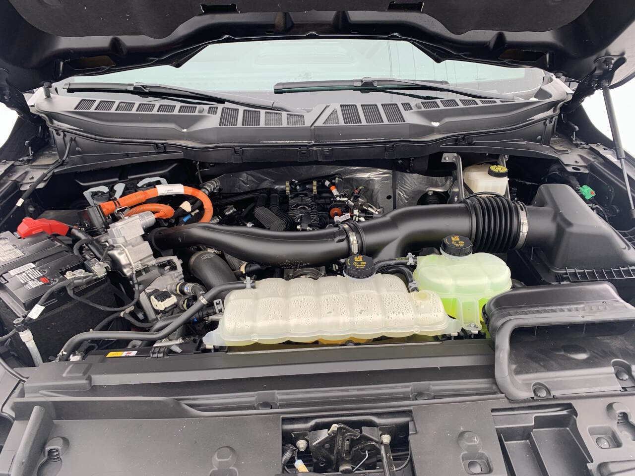 Used 2024 Ford F150 Lariat image 33