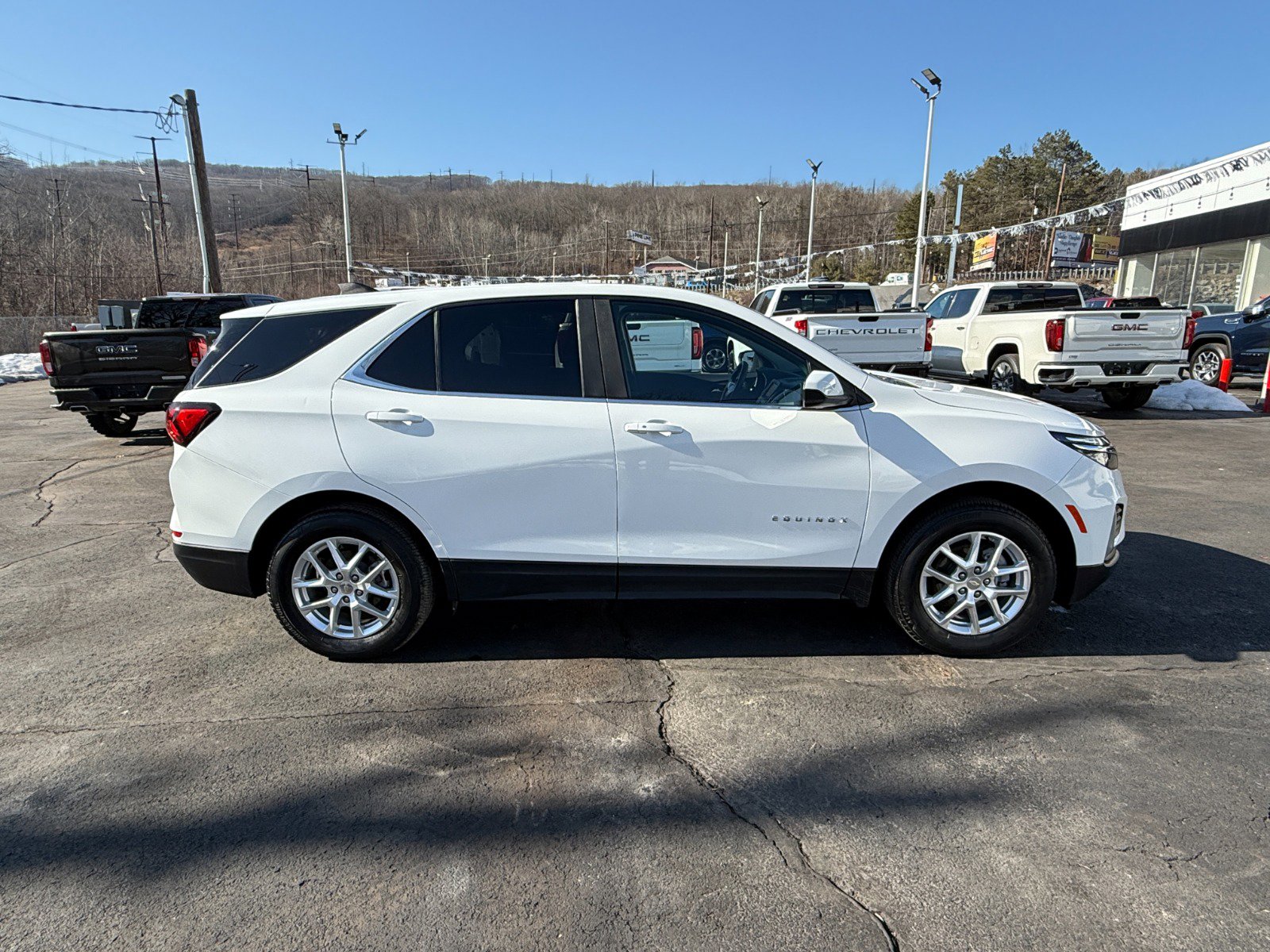 Used 2022 Chevrolet Equinox LT image 6