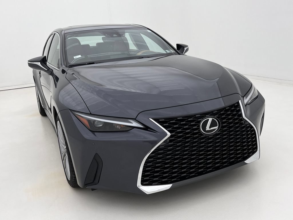 Used 2023 Lexus IS 300 AWD w/ Premium Package image 3