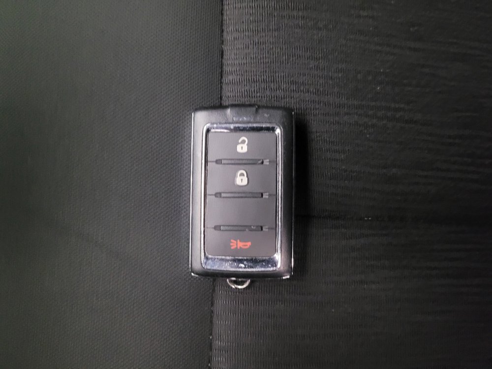 Used 2024 Jeep Grand Cherokee Laredo RWD image 32