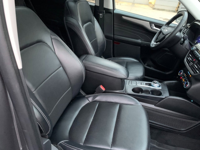 Used 2022 Ford Escape SEL w/ Technology Package image 13