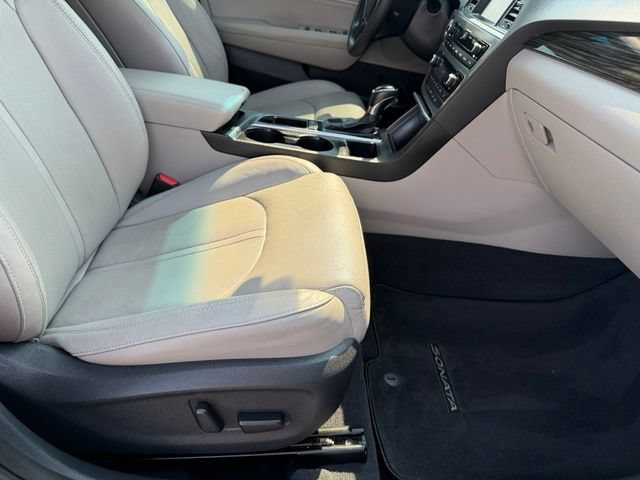 Used 2016 Hyundai Sonata Limited FWD image 11