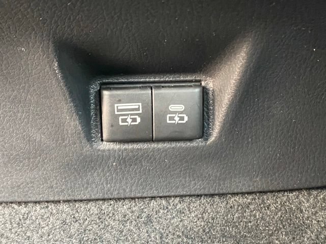 Used 2025 Toyota Camry SE FWD image 22