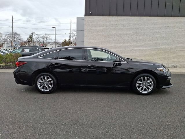 Used 2022 Toyota Avalon XLE image 7