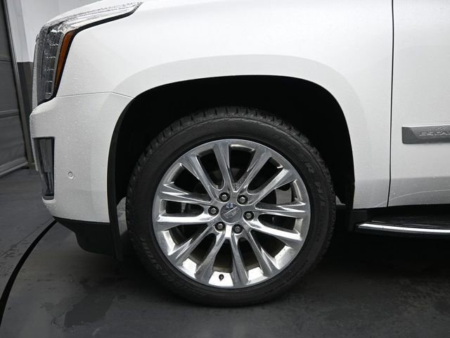 Used 2019 Cadillac Escalade Luxury image 9