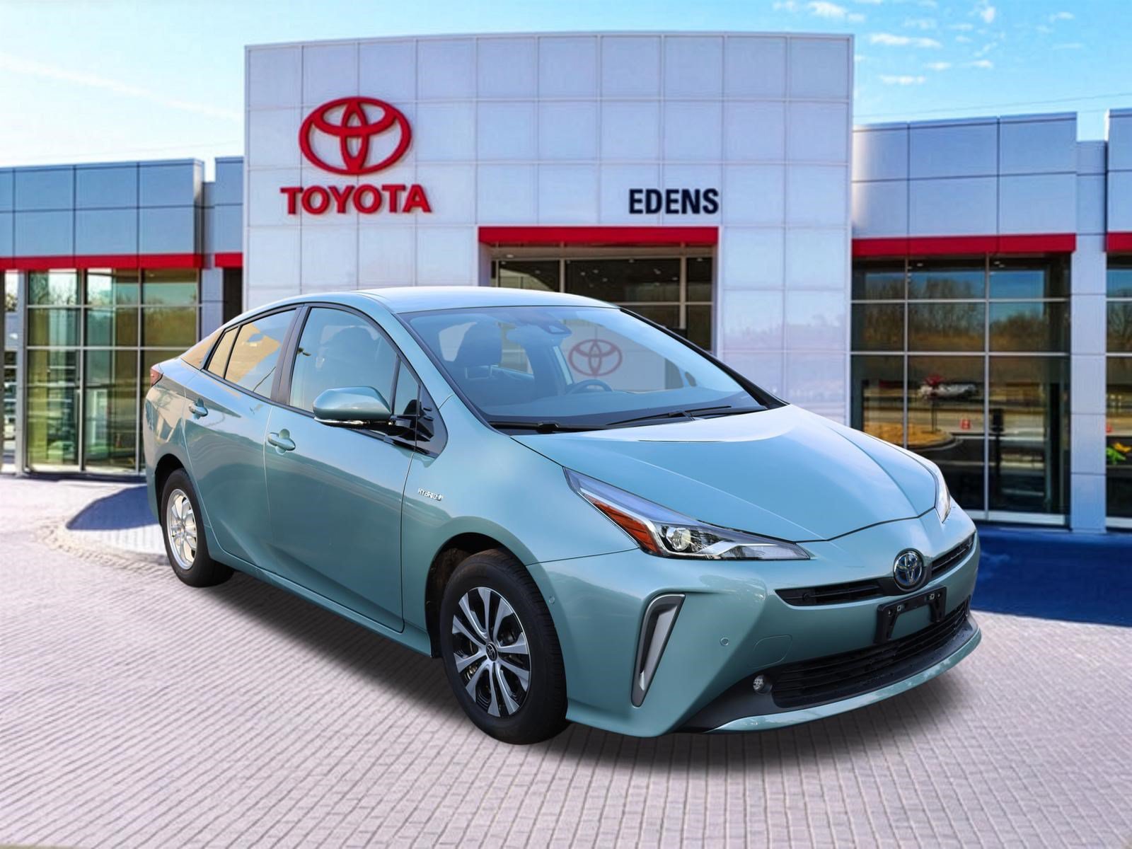 Certified 2020 Toyota Prius XLE AWD/4WD image 1