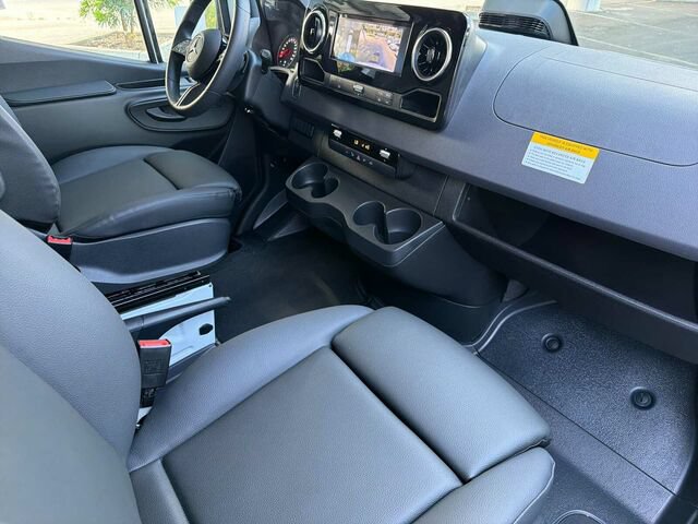 New 2026 Mercedes-Benz Sprinter 2500 image 15